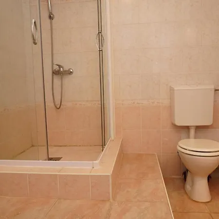 Balatonalmadi, Matyas Kiraly Nyaralo アパート Balatonalmádi