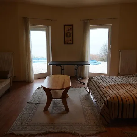 Appartamento Balatonalmádi, Mátyás Király *