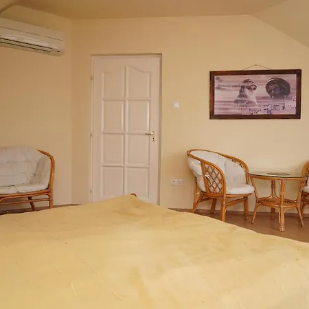 Balatonalmadi, Matyas Kiraly Nyaralo