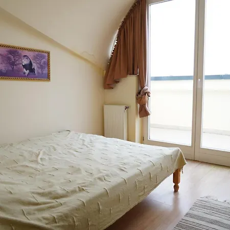 Balatonalmadi, Matyas Kiraly Nyaralo Balatonalmádi