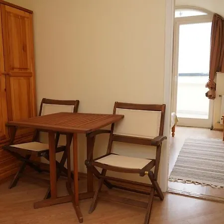 Balatonalmádi, Mátyás Király Appartamento *