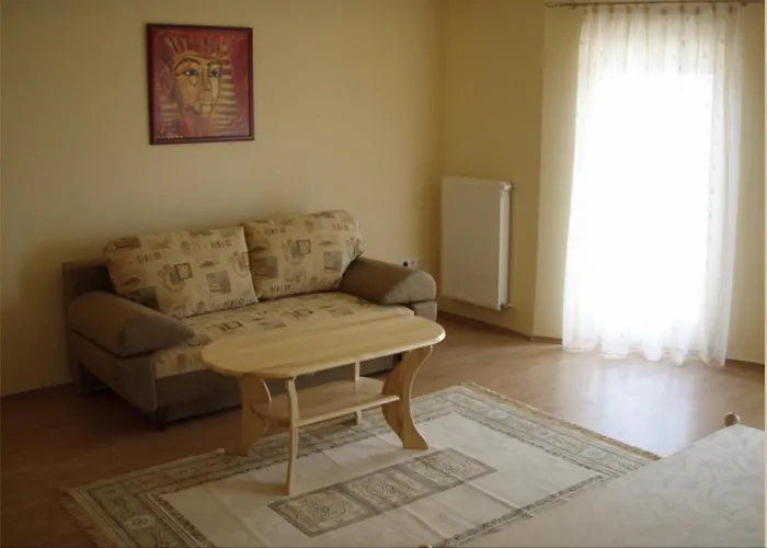 Balatonalmadi, Matyas Kiraly Nyaralo