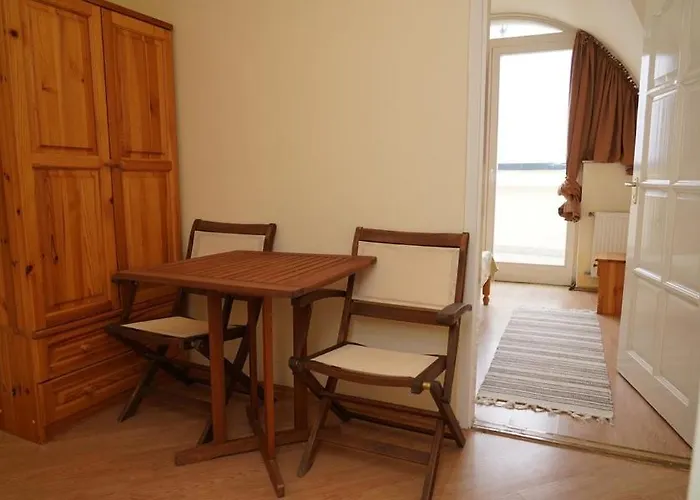 Balatonalmádi, Mátyás Király Appartamento *